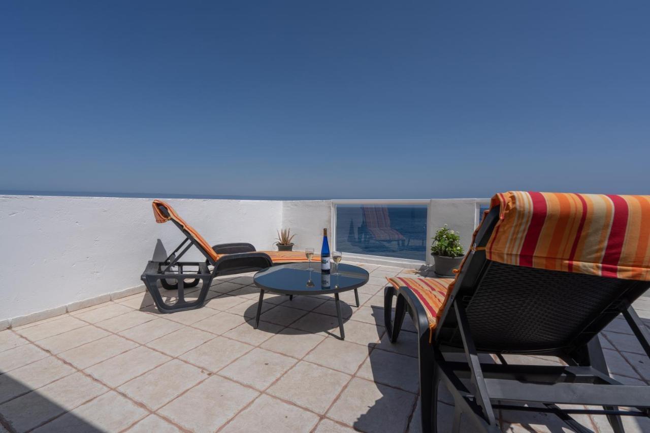 Spacious House With Huge Terrace Facing The Sea Bocacangrejo Zewnętrze zdjęcie